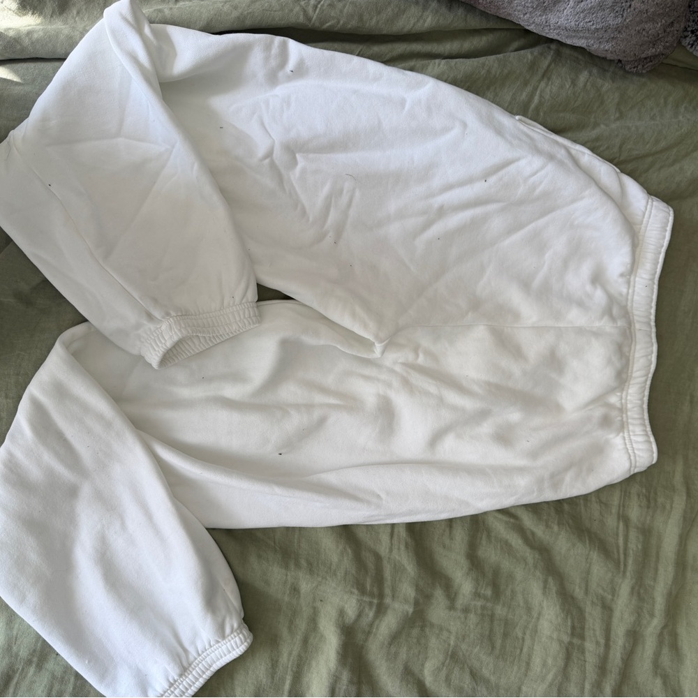 Aritzia White Cozy Fleece Sweatpants - Picture 5 of 5